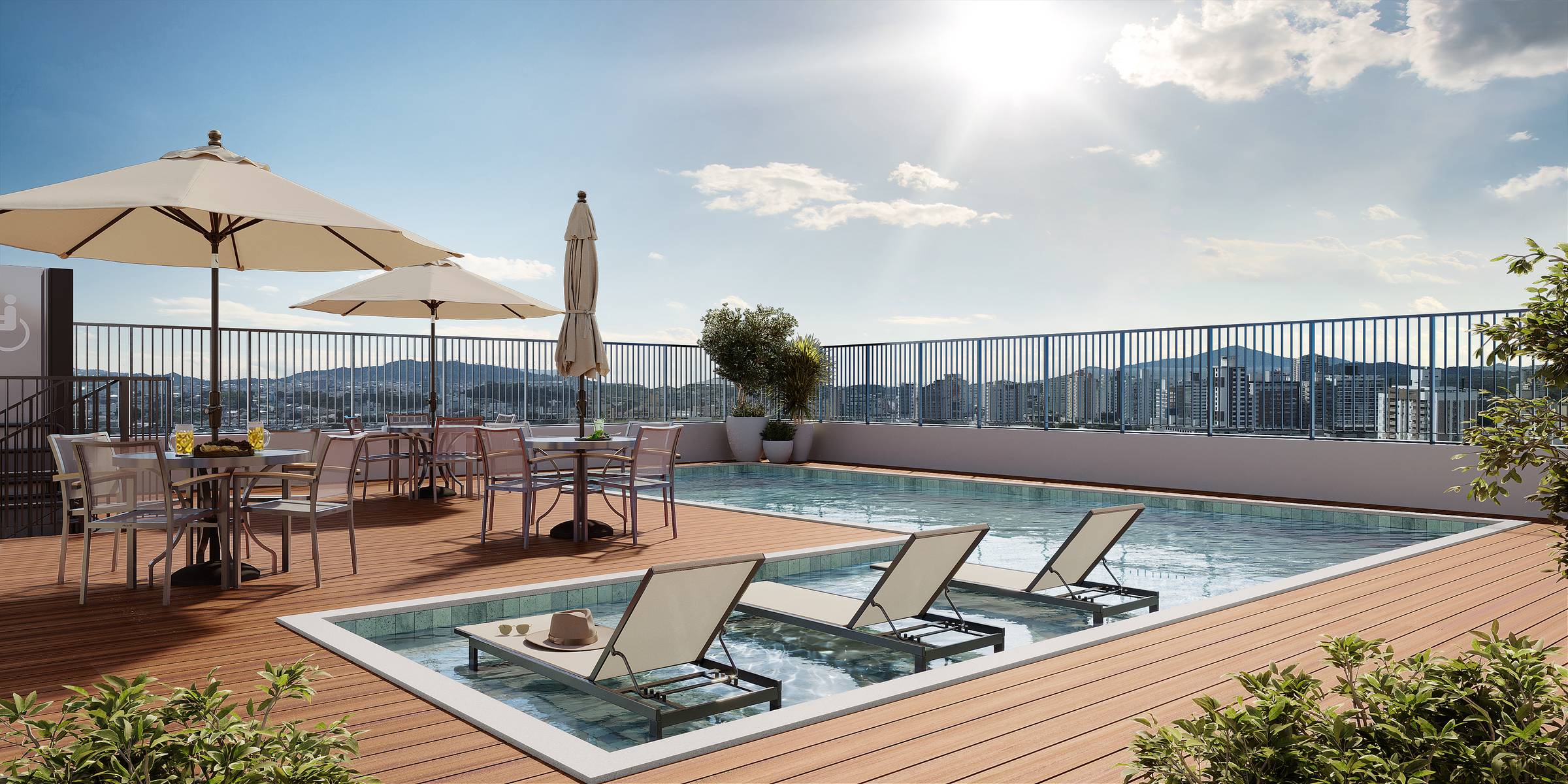 Piscina com solarium do View Residence, em Palhoça